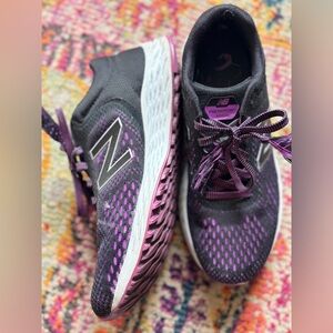 New Balance Fresh Foam Arishi v2 - Black/Deep Purple - Women’s Size 7.5